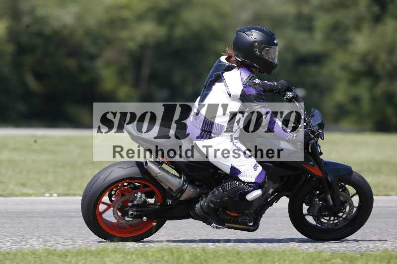 /44 09.08.2025 Plüss Moto Sport ADR/Einsteiger/unklar backside